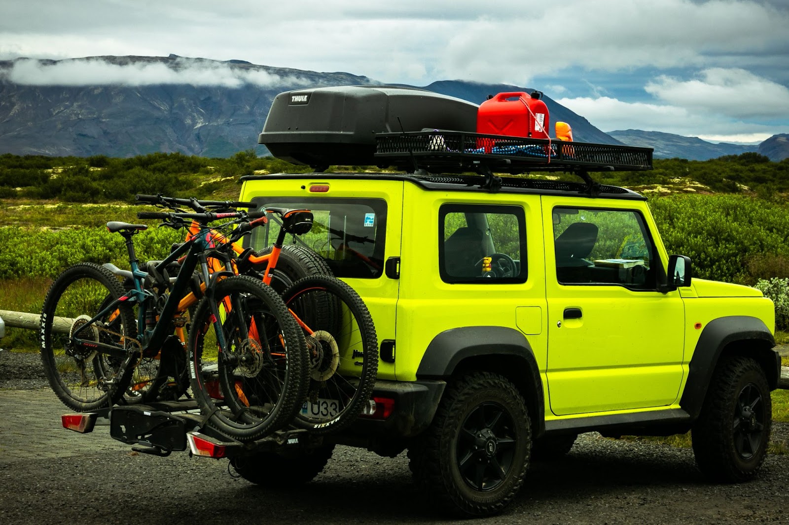How Do Roof Racks and Fuel Consumption Relate? Index Article